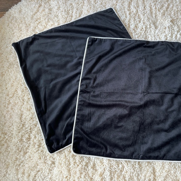 Throw Pillows - Picture 3 of 4